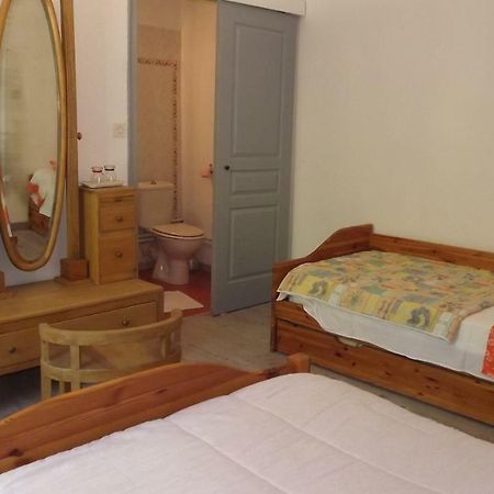 カヴァイヨン La Bastide Bed & Breakfast エクステリア 写真